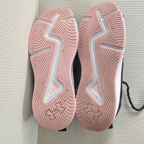 Under Armour Women's Black Floral Sneakers - Picture 4 of 7